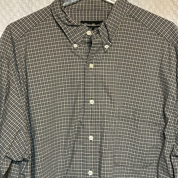 EDDIE BAUER Button-down Shirt - Picture 2 of 4